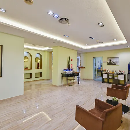 Hotel Hesperia Barri Gotic 3*