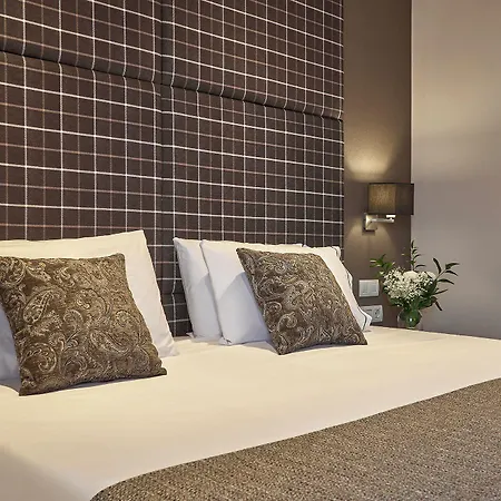 Hesperia Barri Gotic Отель 3*